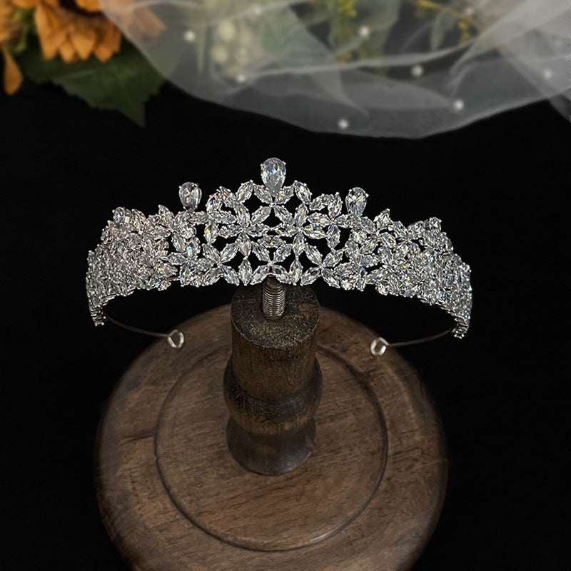 Brilliant Light Crystal Tiara